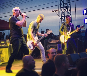 Pennywise Covers Bad Religion at Summer Nationals